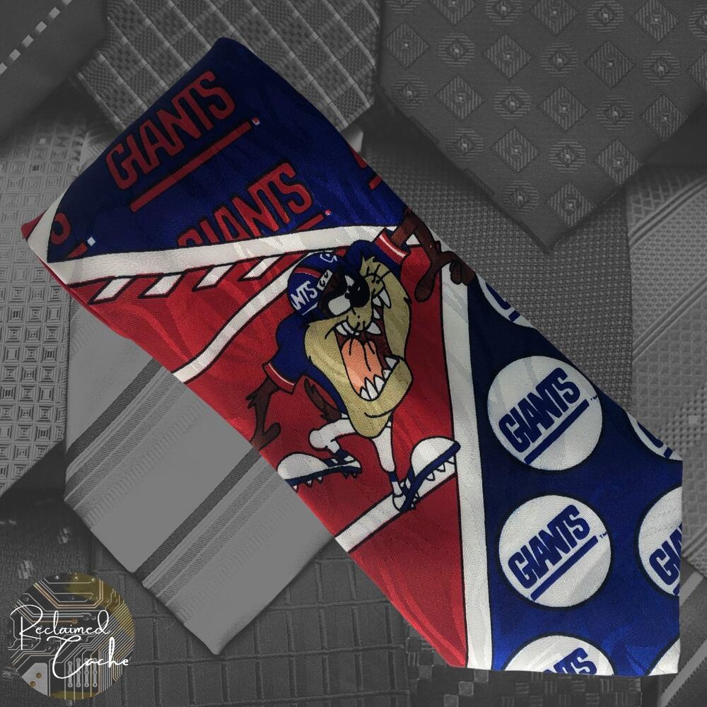 Looney Tunes New York Giants Tie